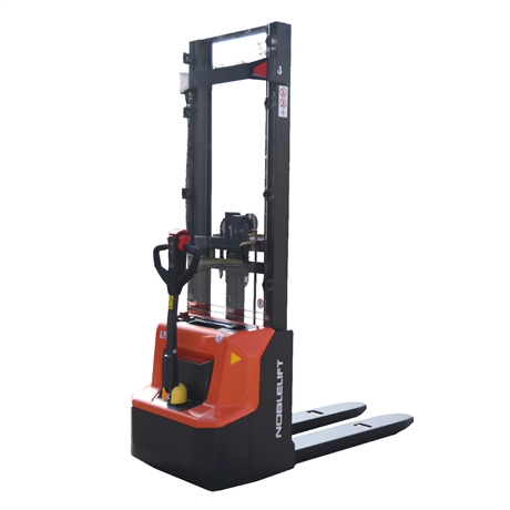 PSE13NPRO4300 - Lithium electric stacker with 4900 mm lift, 1300 kg capacity and 100 Ah battery