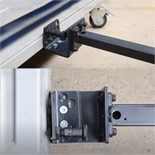 Standard manual hitch for electric tow tractor - 