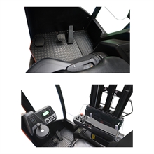 Reach truck 1,600 kg, lift height from 4,500 to 9,000 mm, 48V / 350Ah lithium battery, 200Ah charger, built-in sideshift - 