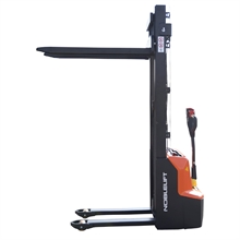Electric stacker with AGM battery and 1300 kg load capacity - 