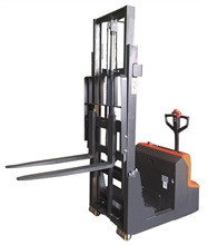 Compact Lithium Electric Counterbalance Stacker 600 kg - 