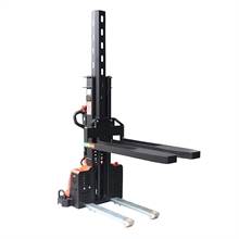 Self-loading powered stacker 600 kg - 