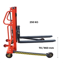 Manual All-Terrain Stacker 250 kg - 