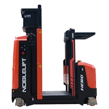 Motorised vertical mast stockpicker with lateral travel and working height up to 6,600 mm - 