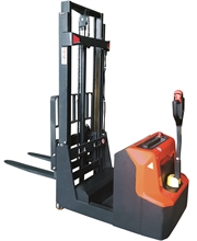 Gerbeur électrique lithium porte-à-faux compact 600 kg - 